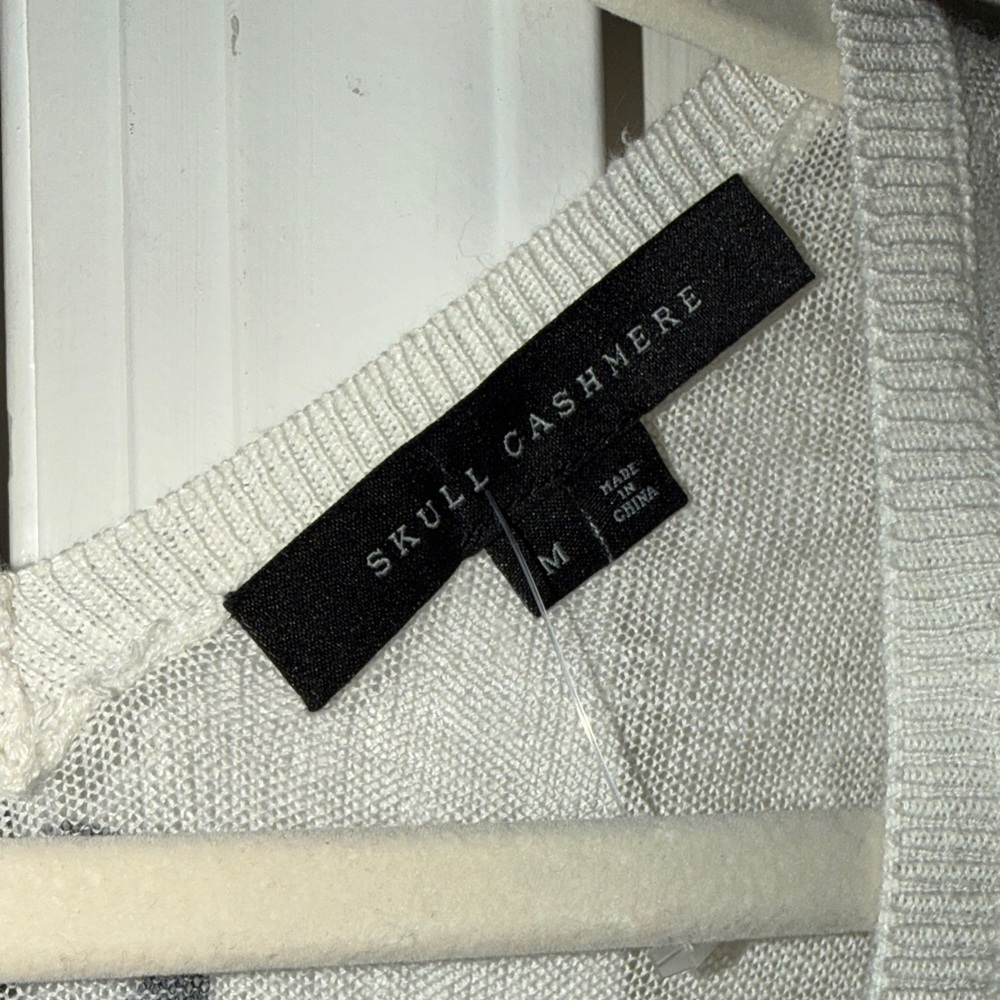 Skull Cashmere V-Neck Sweater - Picture 3 of 9